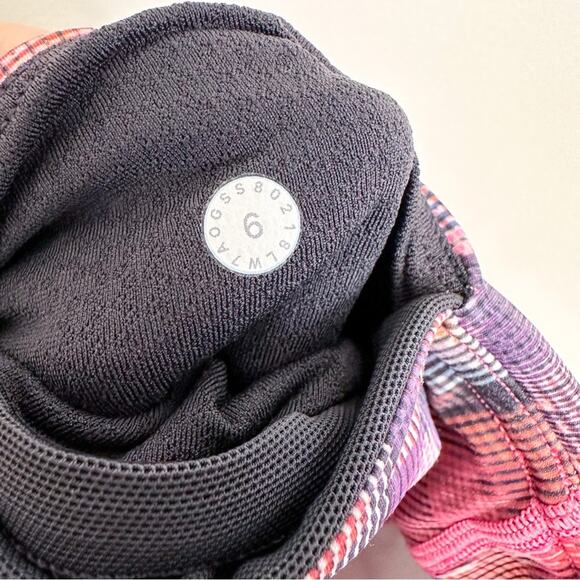 Lululemon On Pace Short *10"
Sun Dazed Multi Pink - Picture 5 of 7